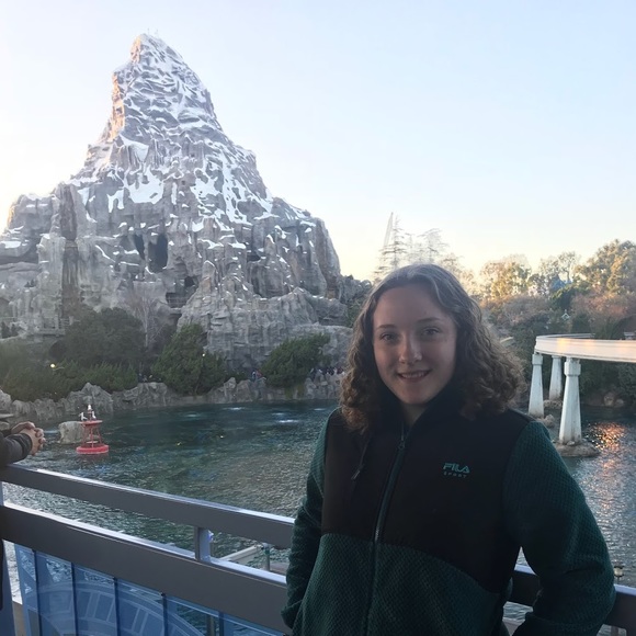 Meet your Posher, Amber - Picture 1 of 1